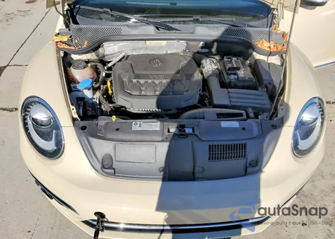 2019 Volkswagen Beetle S z USA, uszkodzony, nr VIN 3VWFD7AT8KM719087